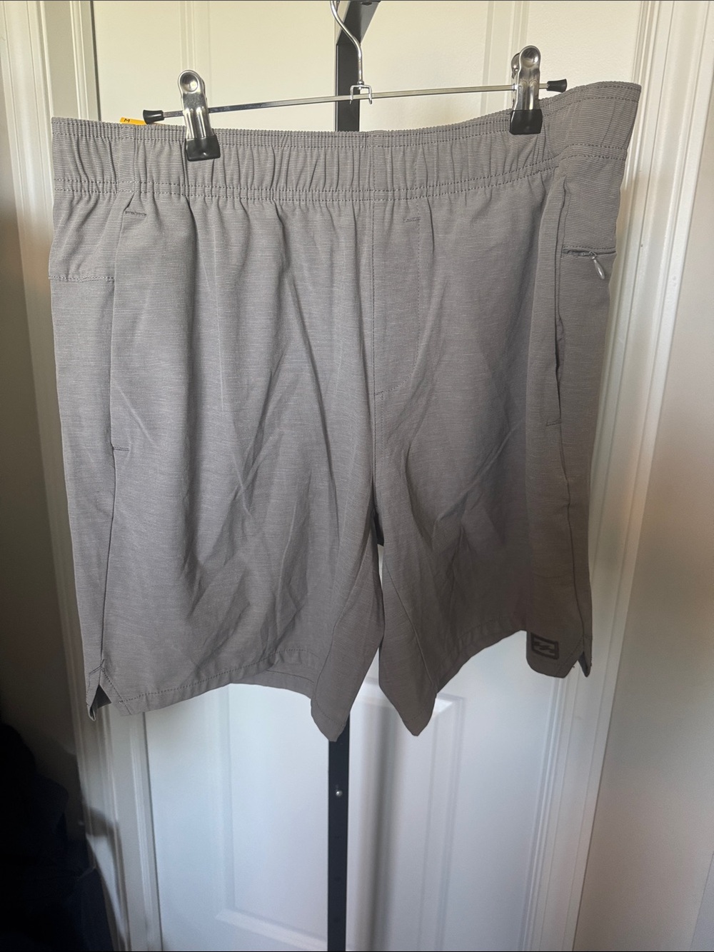 Billabong Men's Light Gray Athletic Drawstring Shorts